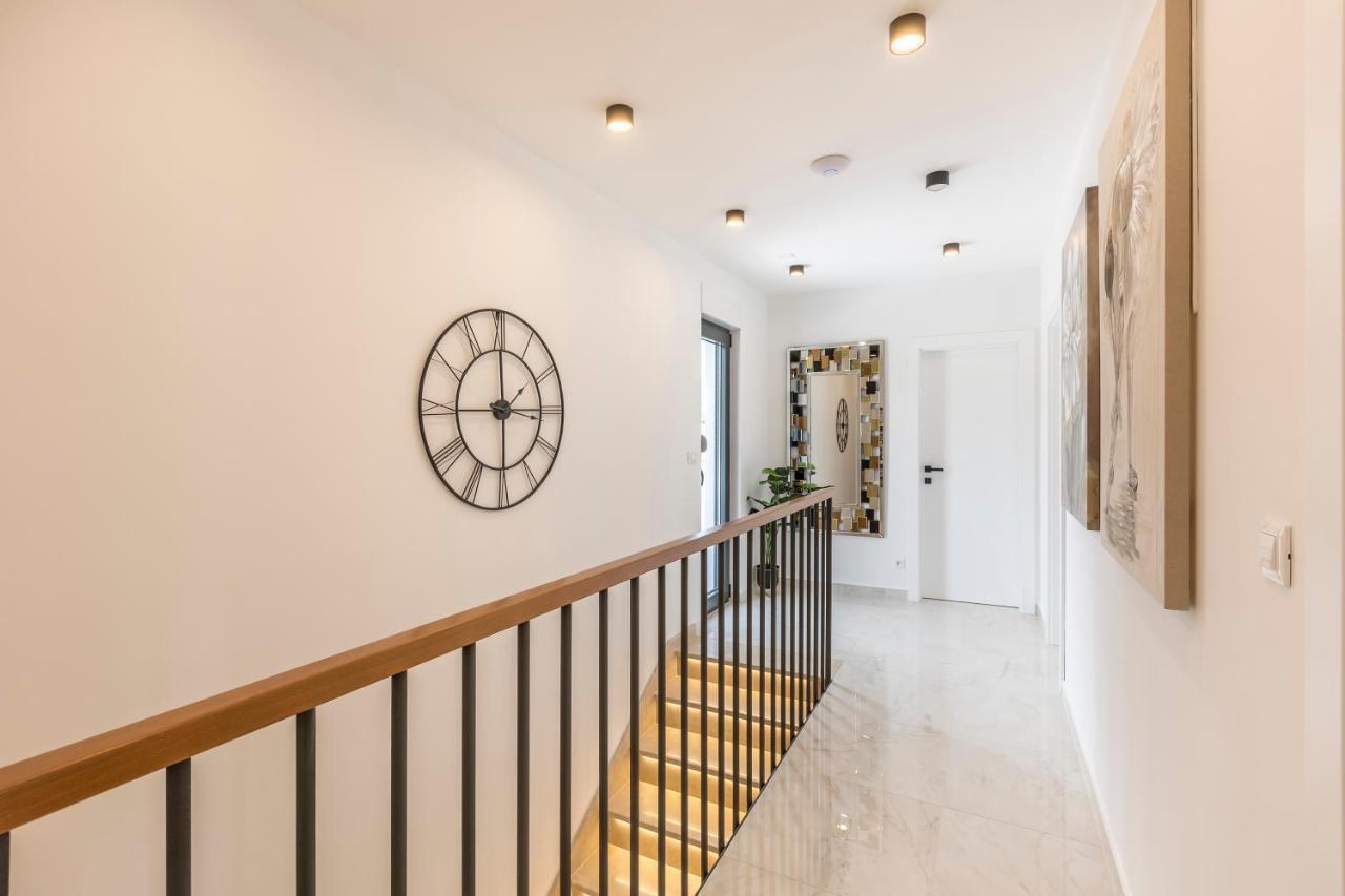 Luxury Villa Diana With Heated Pool And Jacuzzi Dograde المظهر الخارجي الصورة