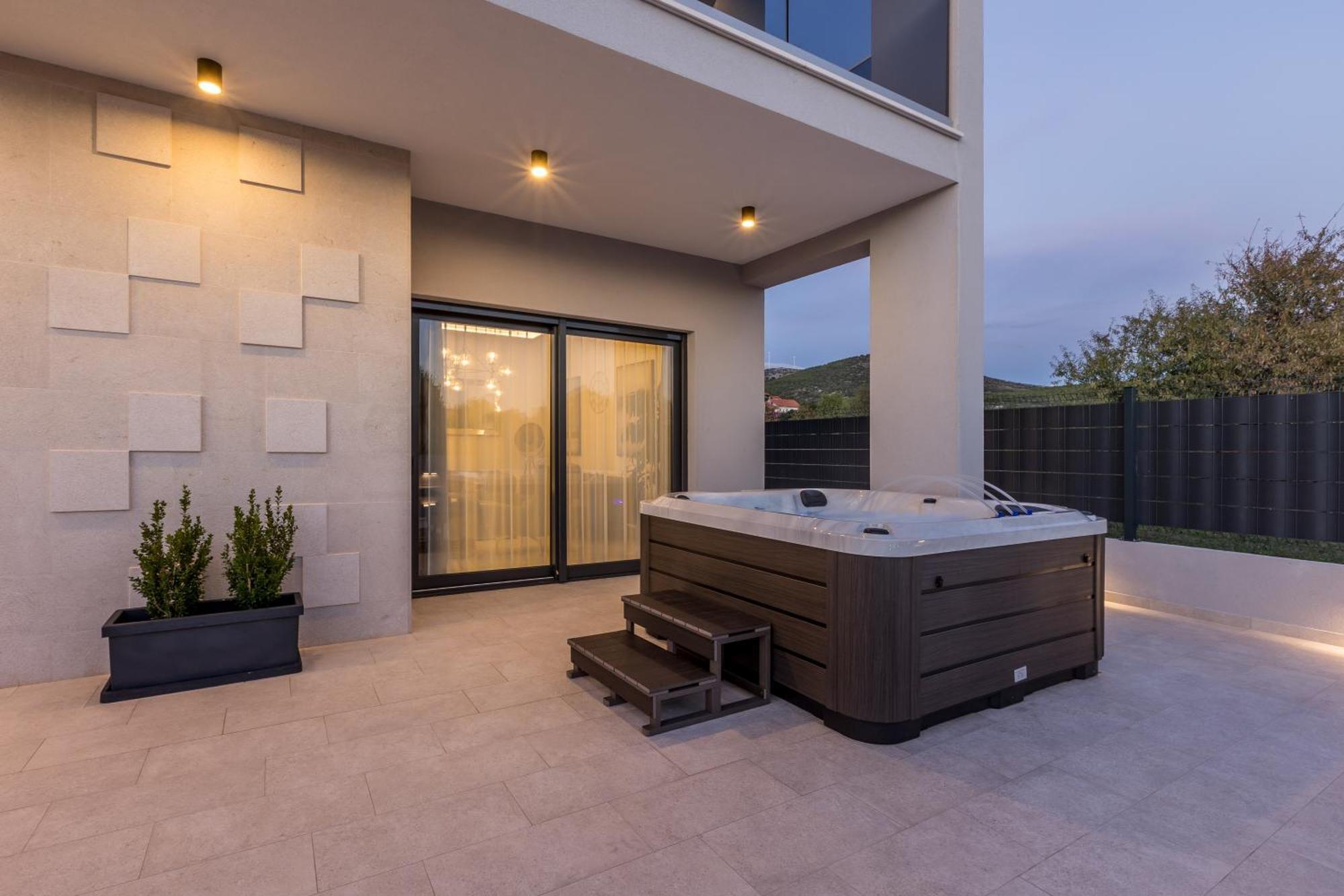 Luxury Villa Diana With Heated Pool And Jacuzzi Dograde المظهر الخارجي الصورة