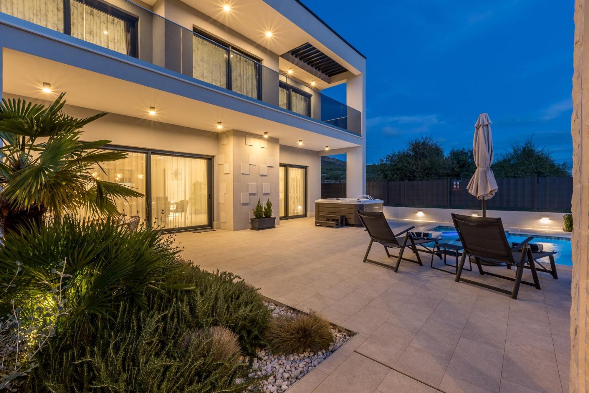 Luxury Villa Diana With Heated Pool And Jacuzzi Dograde المظهر الخارجي الصورة
