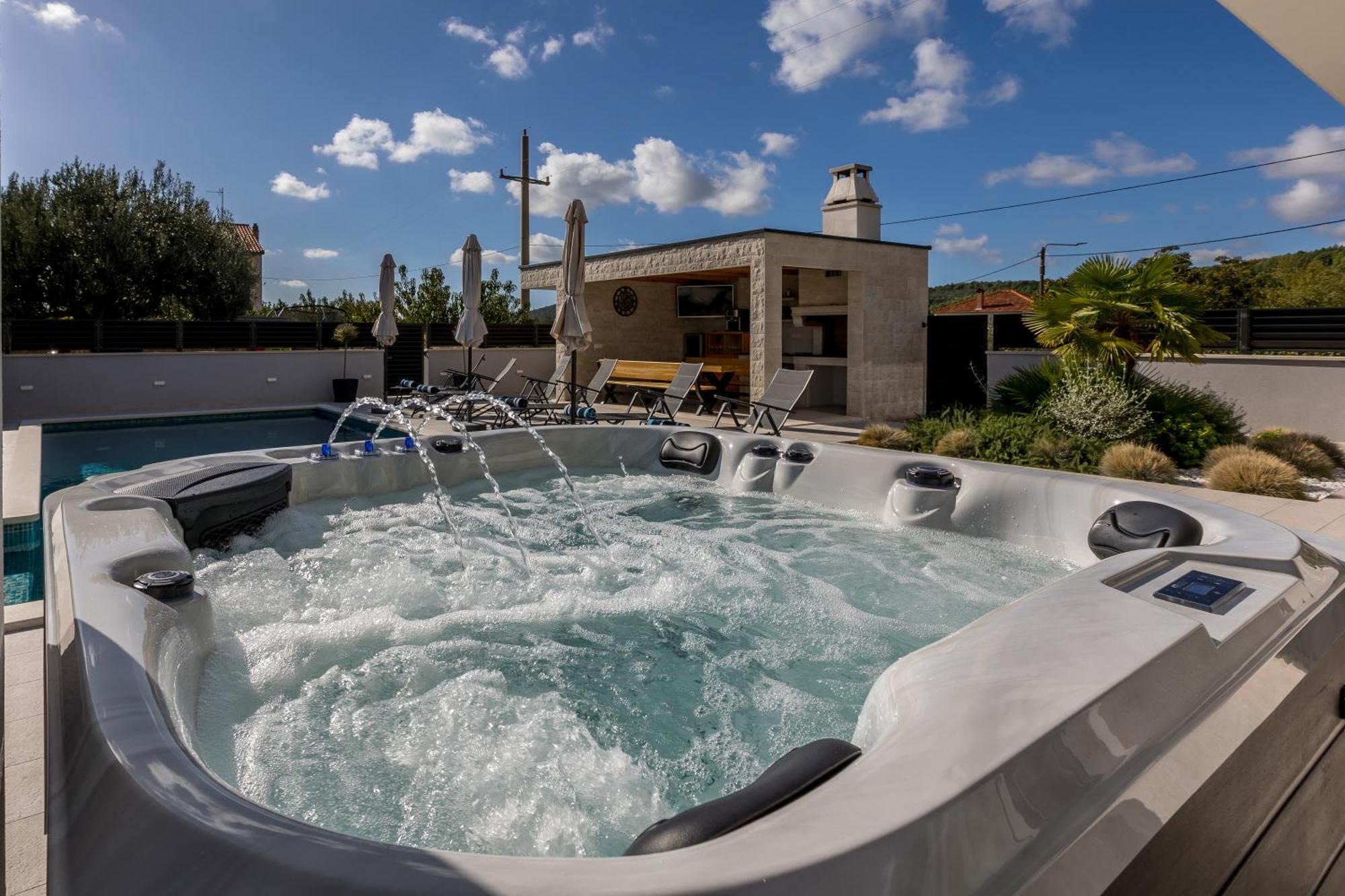 Luxury Villa Diana With Heated Pool And Jacuzzi Dograde المظهر الخارجي الصورة