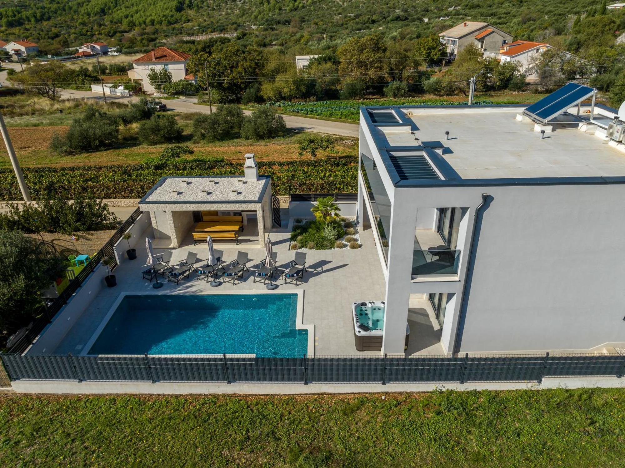 Luxury Villa Diana With Heated Pool And Jacuzzi Dograde المظهر الخارجي الصورة
