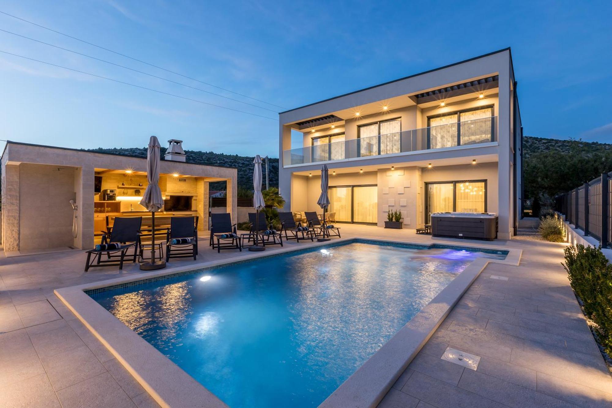 Luxury Villa Diana With Heated Pool And Jacuzzi Dograde المظهر الخارجي الصورة