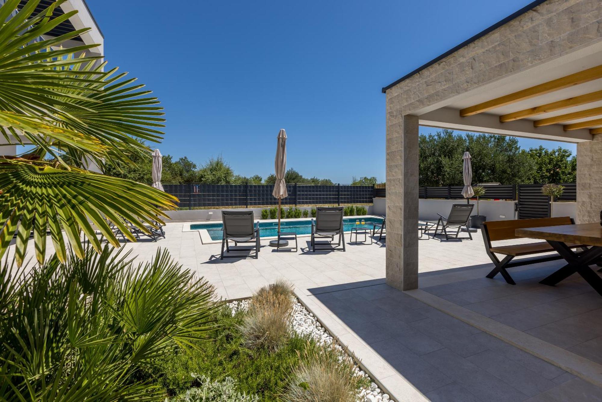 Luxury Villa Diana With Heated Pool And Jacuzzi Dograde المظهر الخارجي الصورة