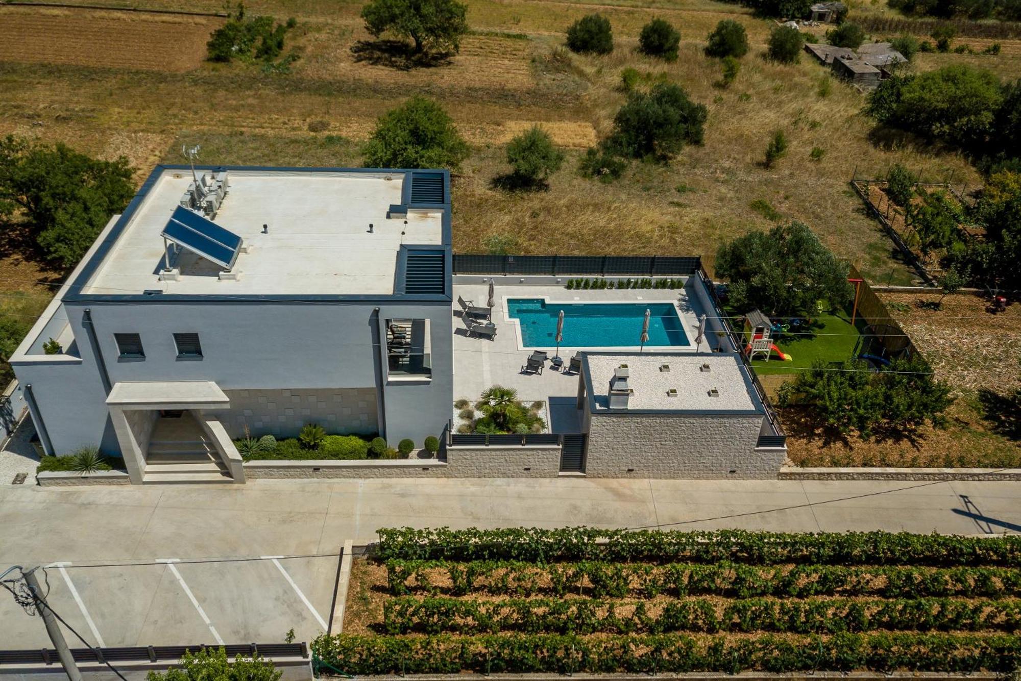 Luxury Villa Diana With Heated Pool And Jacuzzi Dograde المظهر الخارجي الصورة